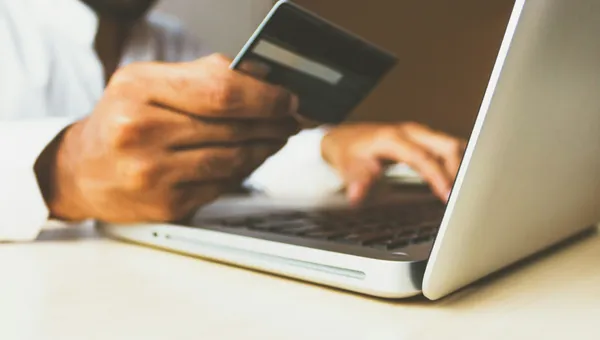 Foreign Credit Cards & Apple Pay in Korea (2026): Why Visa/Mastercard Fail, Kiosk Errors & Free Global ATM Guide